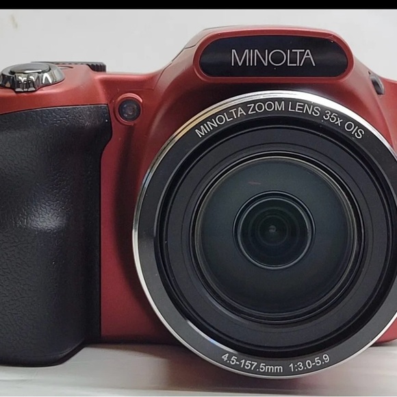 Only used once Minolta digital camera - Picture 7 of 13